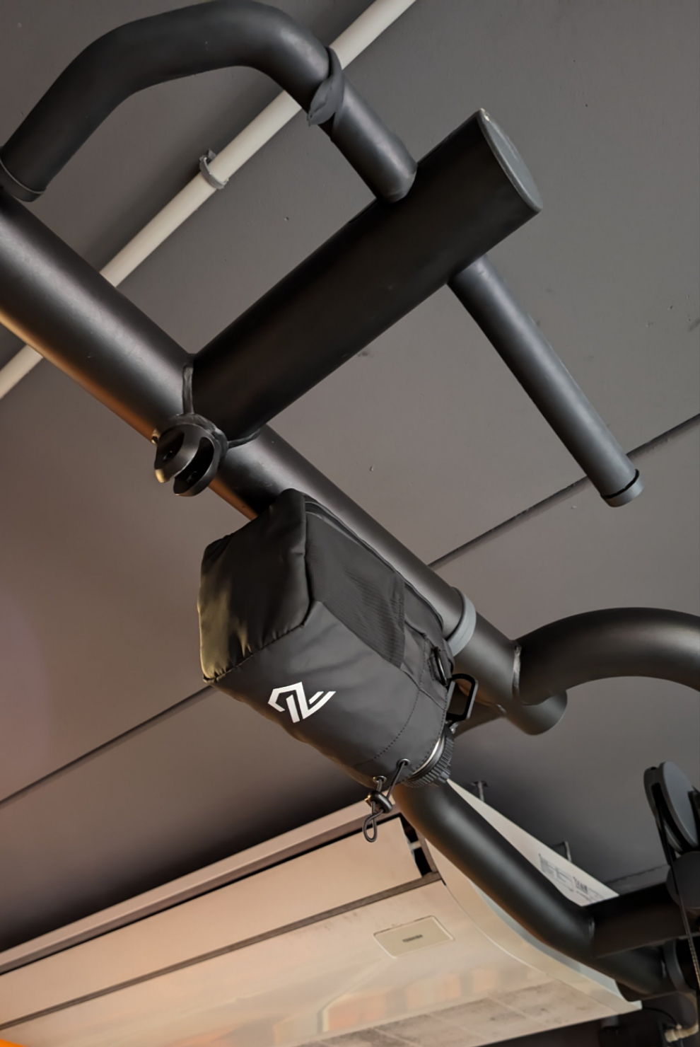 Z-Magnetic Gym Bag